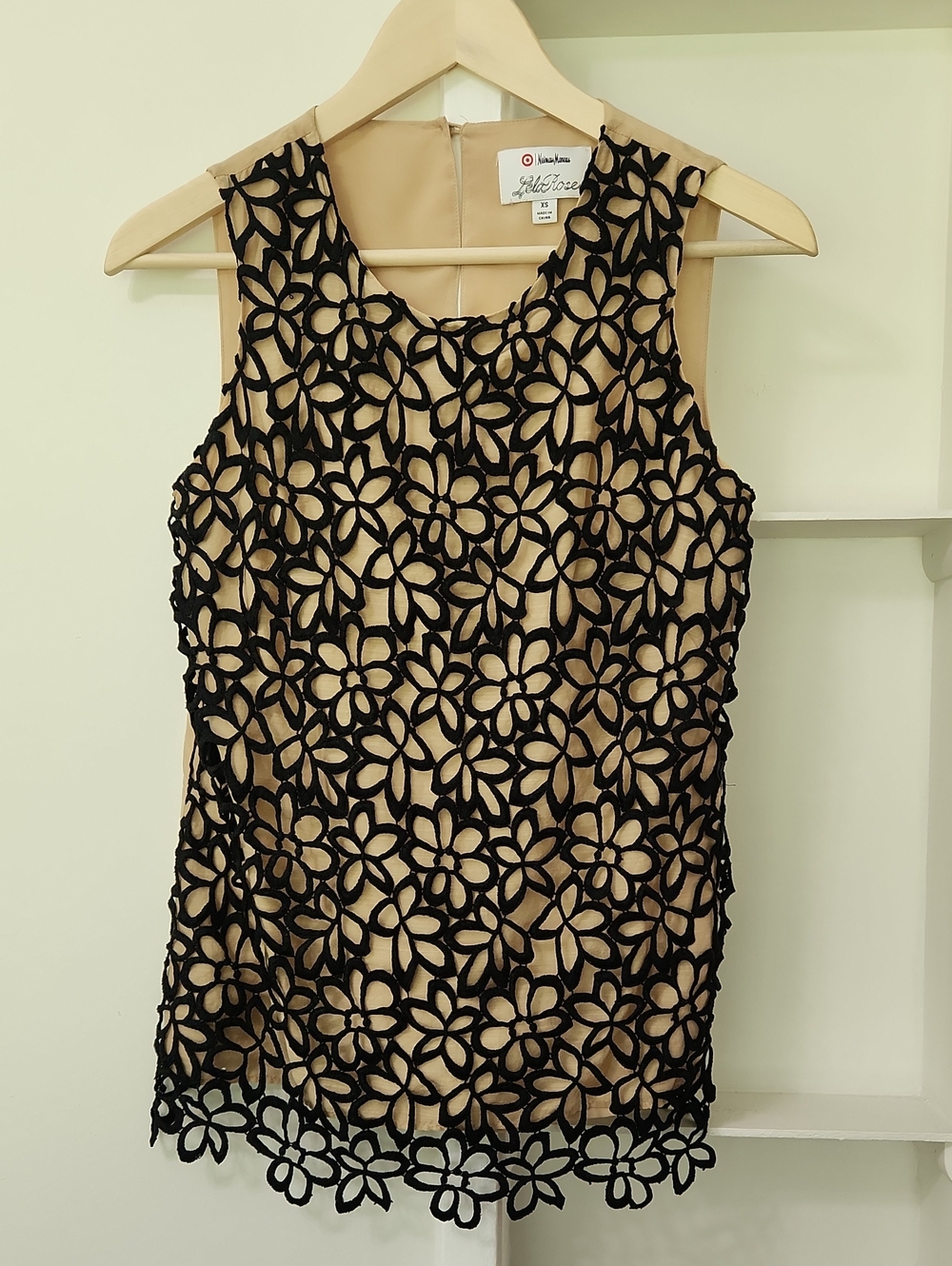 Lela Rose for Neiman Marcus Black Guipure Lace Silk Blend Blouse Top XS EUC